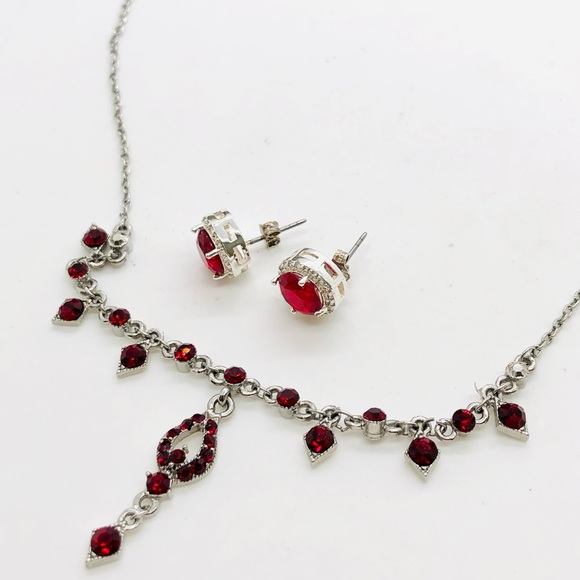 Vintage Ruby Red Rhinestone Necklace & Earrings - Picture 9 of 14
